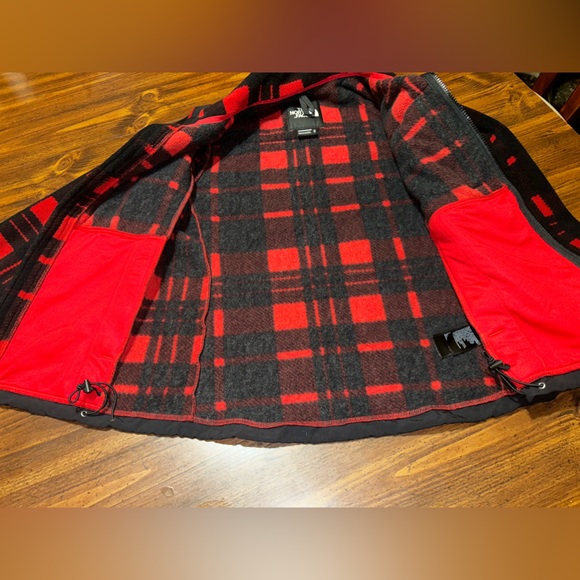 North Face Jacket - Picture 4 of 7